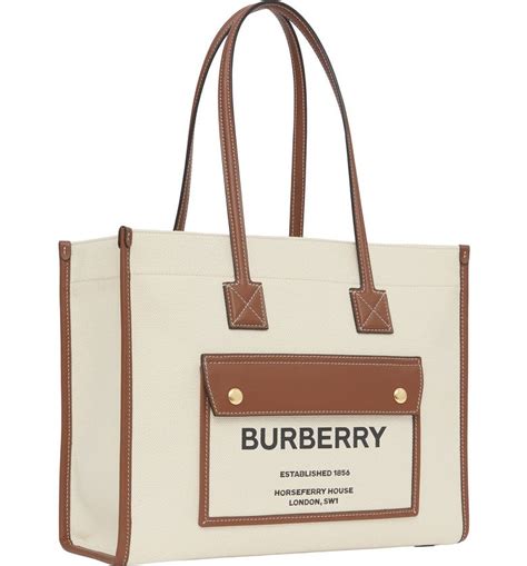 burberry horseferry 包|Small Freya Tote in Natural/tan .